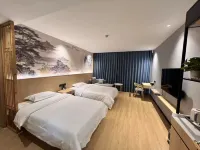 Dunhuang Dunyue Hotel (Shazhou Night Market) - 3-Star