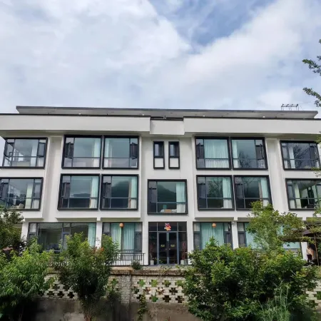 Liuba Yishan Linxi Homestay