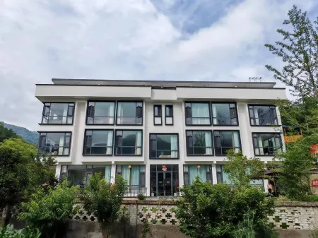 Liuba Yishan Linxi Homestay Отели рядом с достопримечательностью «Liuba Old Street»