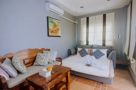 Monaburi Boutique Resort Отели рядом с достопримечательностью «Остров Ко Лон»