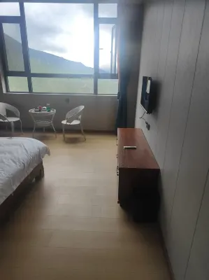 Api Hotel Các khách sạn gần Balagezong Scenic Area