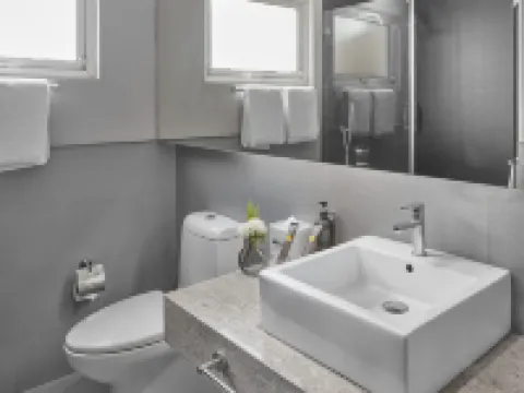 โรงแรม F1 มะนิลา โรงแรมในตากิก