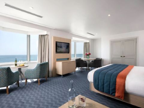 โรงแรมลีออนาร์โดรอยัลไบรท์ตันวอเตอร์ฟรอนท์