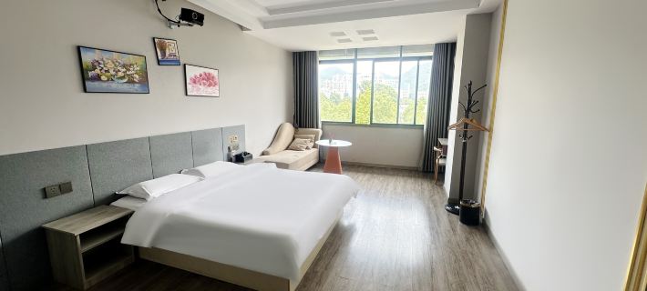 Junyue Holiday Hotel Hotels in Xiushui