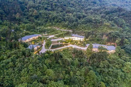 峨眉山荷葉雲上私湯·Petrichor環山觀景休閑度假美宿