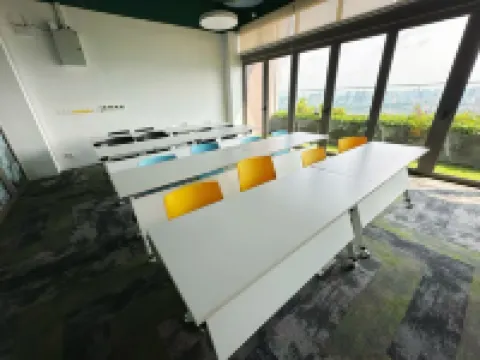 Sky Pool Suites KL Sentral 4 pax Kuala Lumpur 118, The Riveria City, KL Sentral