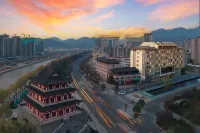 Home Inn & Hotel Management Ltd. · neo (Wanda Plaza, Shangluo Municipal Government) Hotel dekat Shangluo Lianhu Park