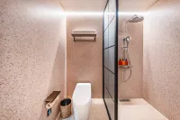 Orange Hotel (Anshun Huangguoshu Scenic Area Longgong Road Branch) - พร้อมระเบียง