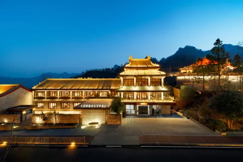 Top Zero  SSAW Garden Hotel