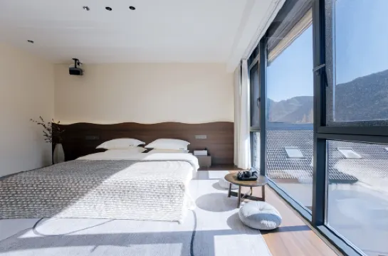 Lianxi Story·streamlet Light Luxury Vacation Villa