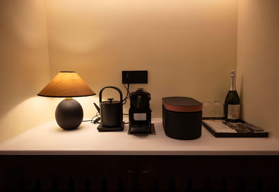 Cloud Horizon · A'er Homestay 객실에서 바라본 산악 경치