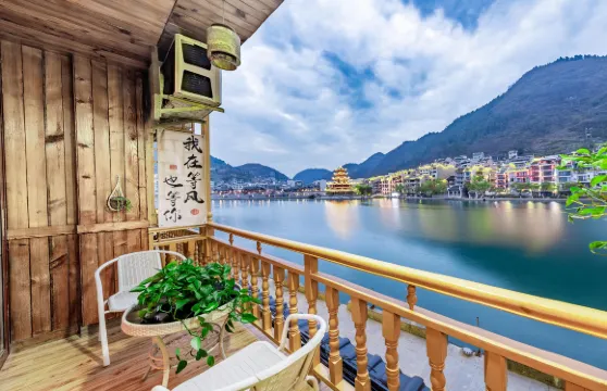 鎮遠悦棲江居客棧（鎮遠古城新大橋店）