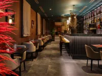 U-Visionary Venezia Hotel Hotels near A Plus A Gallery