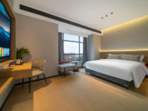 Puyang High-Speed Railway Station Pinyue Lixuan Hotel Hotel di Puyang