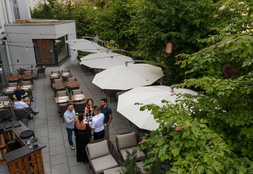 1. 아카사 스위트..