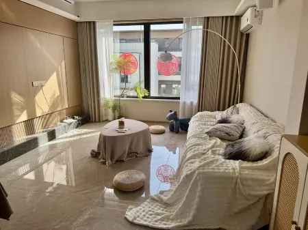 Jiuzheer Homestay (Taixing Shuizhen) Отели в г. Исянь