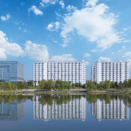 Boke Parker · Lake View Hotel (Changsha Huanghua International Airport T2 Terminal Branch)