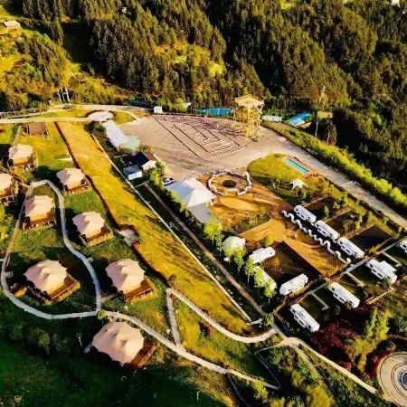 Shan Yin Xi Jiang Rustic Luxury Resort Hotel