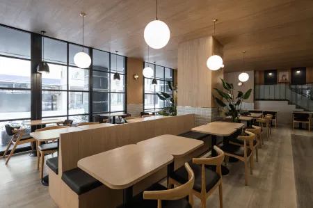 Kindness Hotel Liuhe Night Market Jhong Jheng