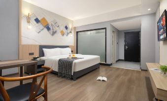 Saturday Chain Hotel (Loudi Railway Station)