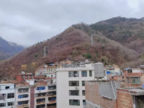 Juyi Hotel Hotels in Yiliang