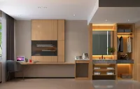 ‌Huayi Select Hotel (Quancheng Square Foshan Street) Hotel di Jinan