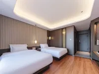 Kaishang Yudeng Hotel (Fuxian Lake Guanglong Town) - balcony