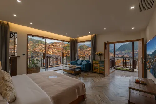 Xijiang Xiangsu Light Luxury Hotel (Observation Deck Branch)