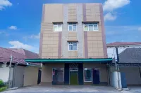 Collection O Hotel Aifih Near Ptc Mall Hotel dekat GKII Sekojo Palembang