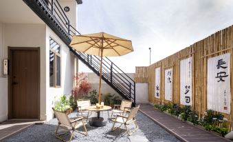 Zenyard Courtyard Accommodation (Zhonglou Subway Station, Huimin Street, Xi'an)