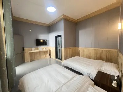 Shanshe Homestay Hotels near Gongtang Baota