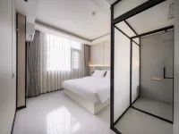 i Electronic Sports Hotel (Xingren People's Hospital Xingren Square) Hotels in Xingren