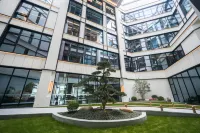 Four Points by Sheraton Suzhou Gusu Hotels in Bahnhof