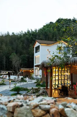 Huizhou Longmen Drunken Dream Yishan Jing Homestay