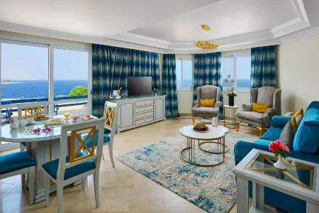Dreams Beach Resort
