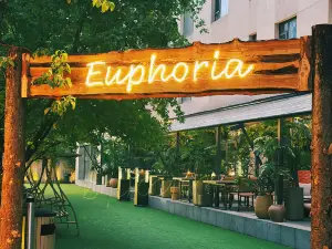 豪澤格芮·A Moment of Euphoria庭院花園飯店（瀋陽站宜家家居店）