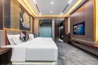 Zhaosu Phoenix International Hotel