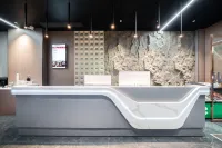 Yingge Movie Hotel (Weining Caohai Convention and Exhibition Center)