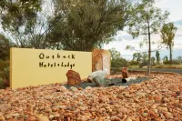 Outback Hotel & Lodge