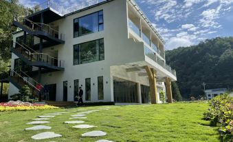 Zengjiashan Yunlu Homestay