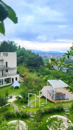 YaoWang-hot spring homestay Отели рядом с достопримечательностью «Lushan Xihai Scenic Area»