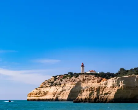 JUN YUE VI Lagos hotel（Royal Hospital,Landmark Centre） Hotels in Lagos