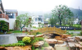 Lujiang Qingxidu B&B (Hefei bathing pool Hot Spring Tourist Resort)