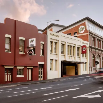 The Old Woolstore Apartment Hotel