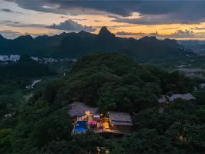 黃果樹雲端石頭寨深林民宿