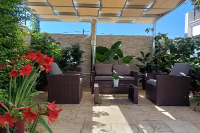 Melinta Stay - Near Airport, Rafina Port & Sea Hotels near Fantasy Land παιδικό παρκο