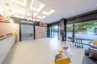 潮朵飯店（來賓北站迎賓廣場店） - 2 星級