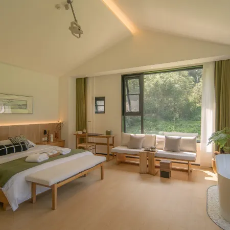 Yinju Xiangli Zuoshouxiang Homestay