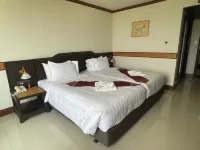 Suntara Wellness Resort & Hotel فنادق في تشاتشوينغساو