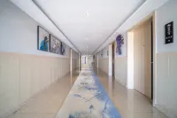 Huayi Chinese Inn (Xinyang Railway Station)